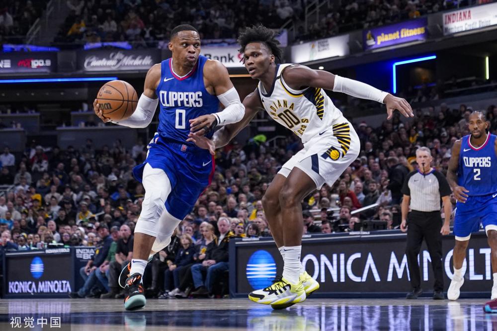 雄鹿需要在 雄鹿需要在